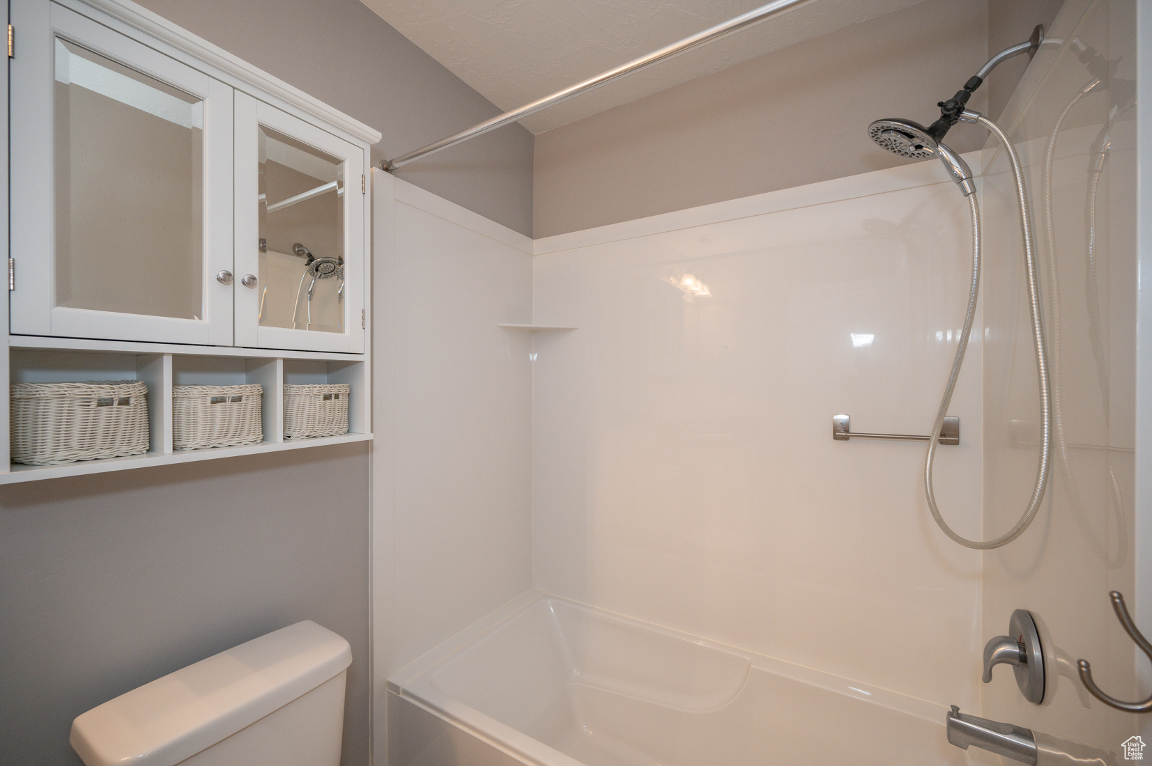 HILLCREST CONDOS - Residential Lease