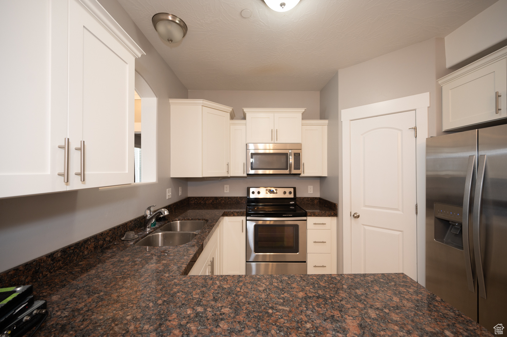 HILLCREST CONDOS - Residential Lease