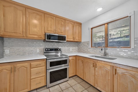 Tiny photo for 1560 E HILLS DR N, Bountiful, UT 84010 (MLS # 2178300)