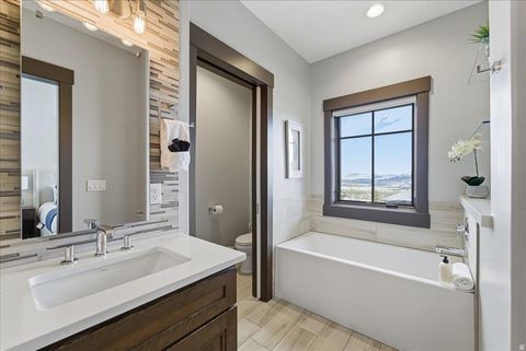 Tiny photo for 4221 FAIRWAY LN #D-4, Park City, UT 84098 (MLS # 2126458)