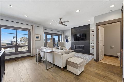 Tiny photo for 4221 FAIRWAY LN #D-4, Park City, UT 84098 (MLS # 2126458)