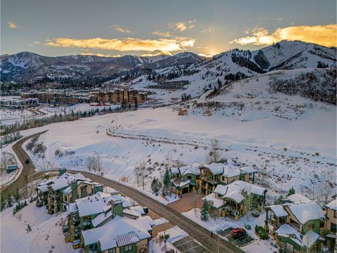 Tiny photo for 4221 FAIRWAY LN #D-4, Park City, UT 84098 (MLS # 2126458)