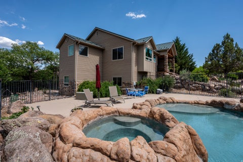 Tiny photo for 1061 S 500 E, New Harmony, UT 84757 (MLS # 2162972)
