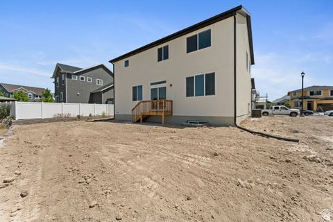 Tiny photo for 737 N PLAINSMAN DR, Spanish Fork, UT 84660 (MLS # 2125676)
