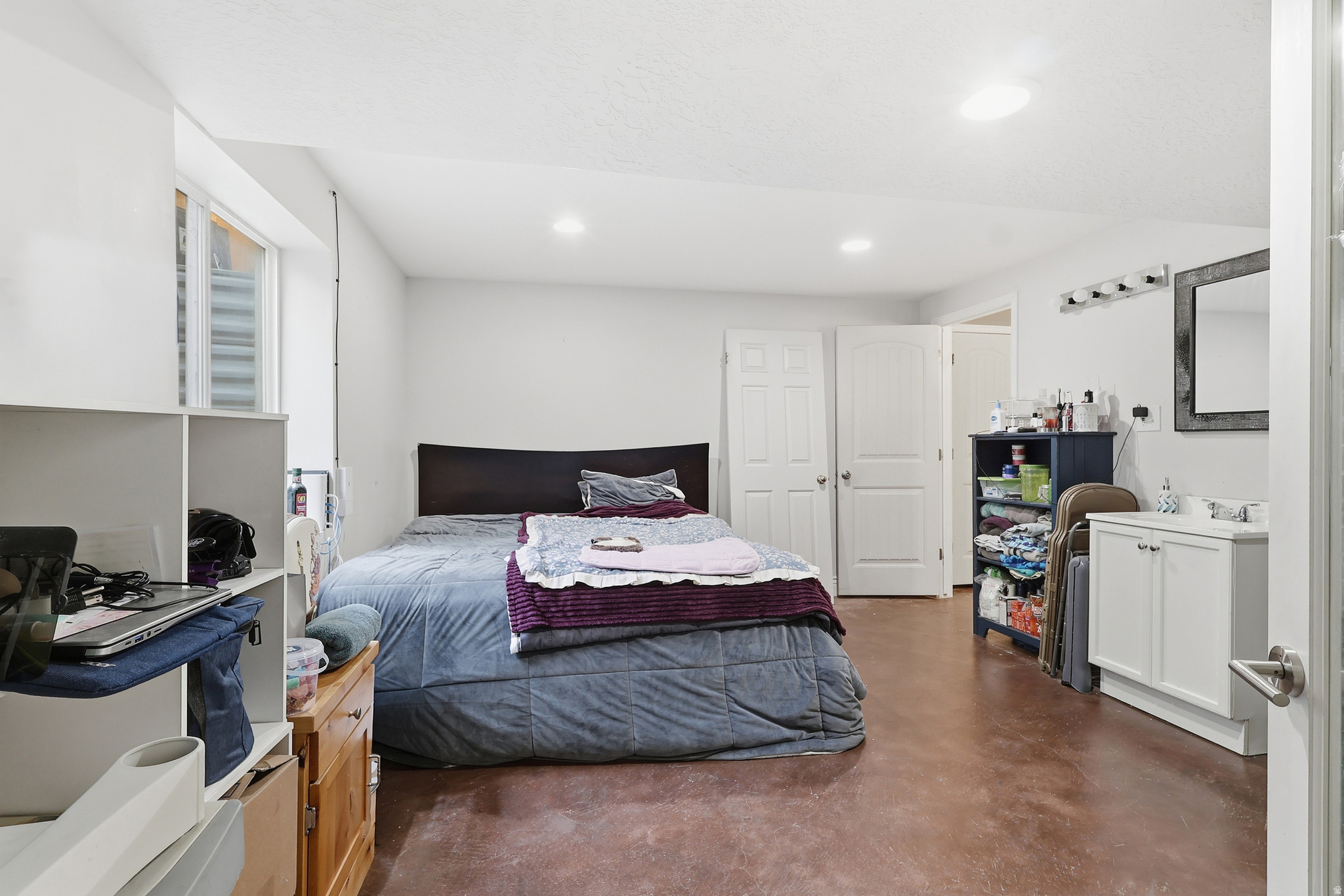 PEBBLEWOOD - Residential