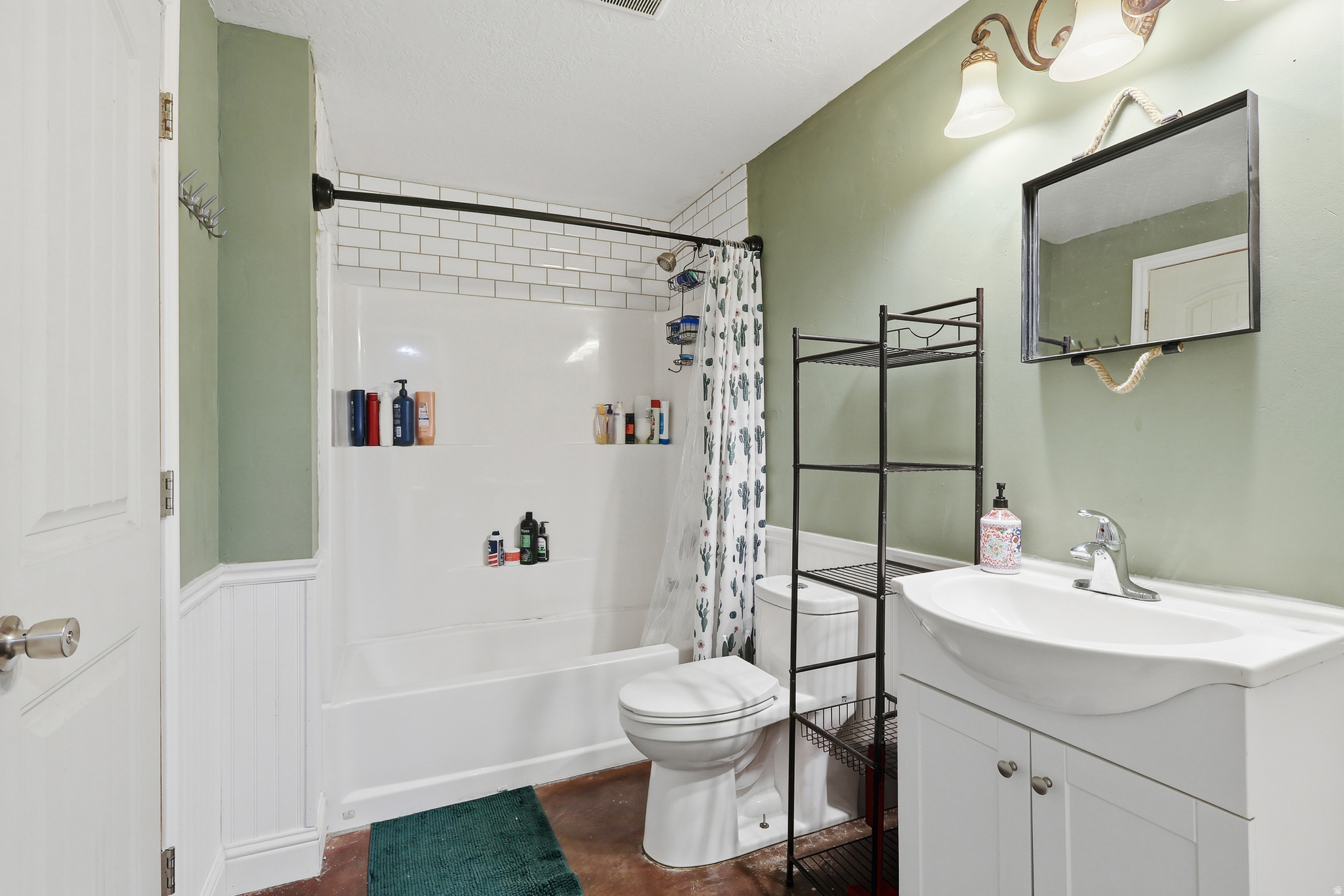 PEBBLEWOOD - Residential