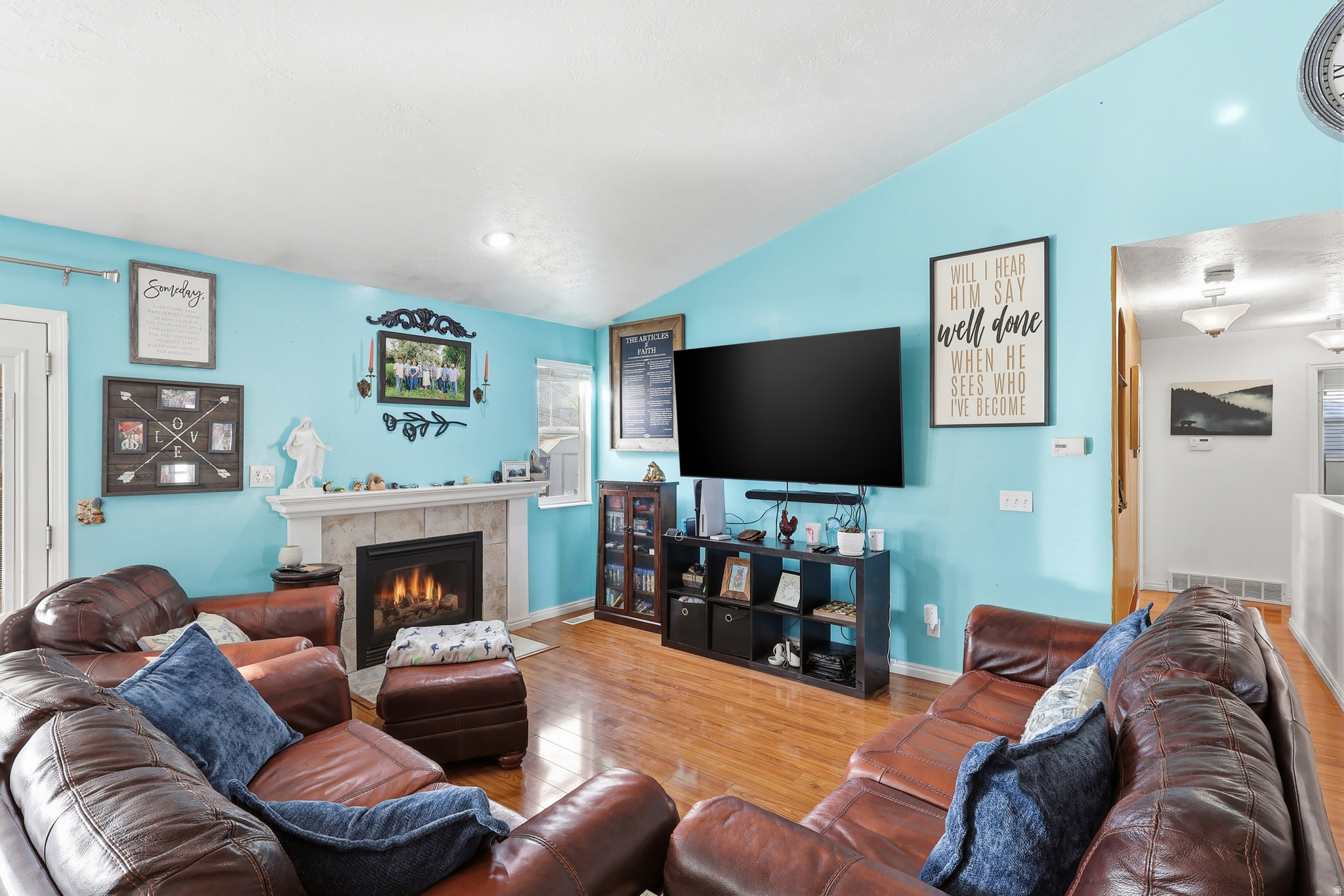 PEBBLEWOOD - Residential