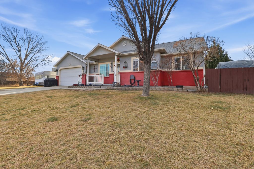 Photo of 8764 S PEBBLECREEK RD W, West Jordan, UT 84081 (MLS # 2134830)