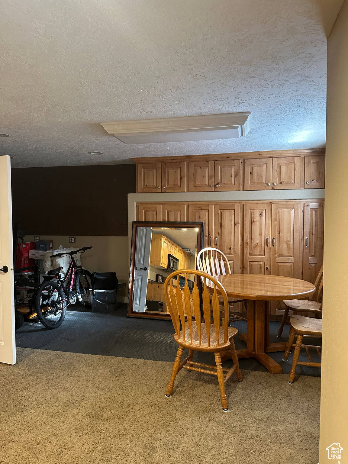 TEMPLE SHADOWS - Residential