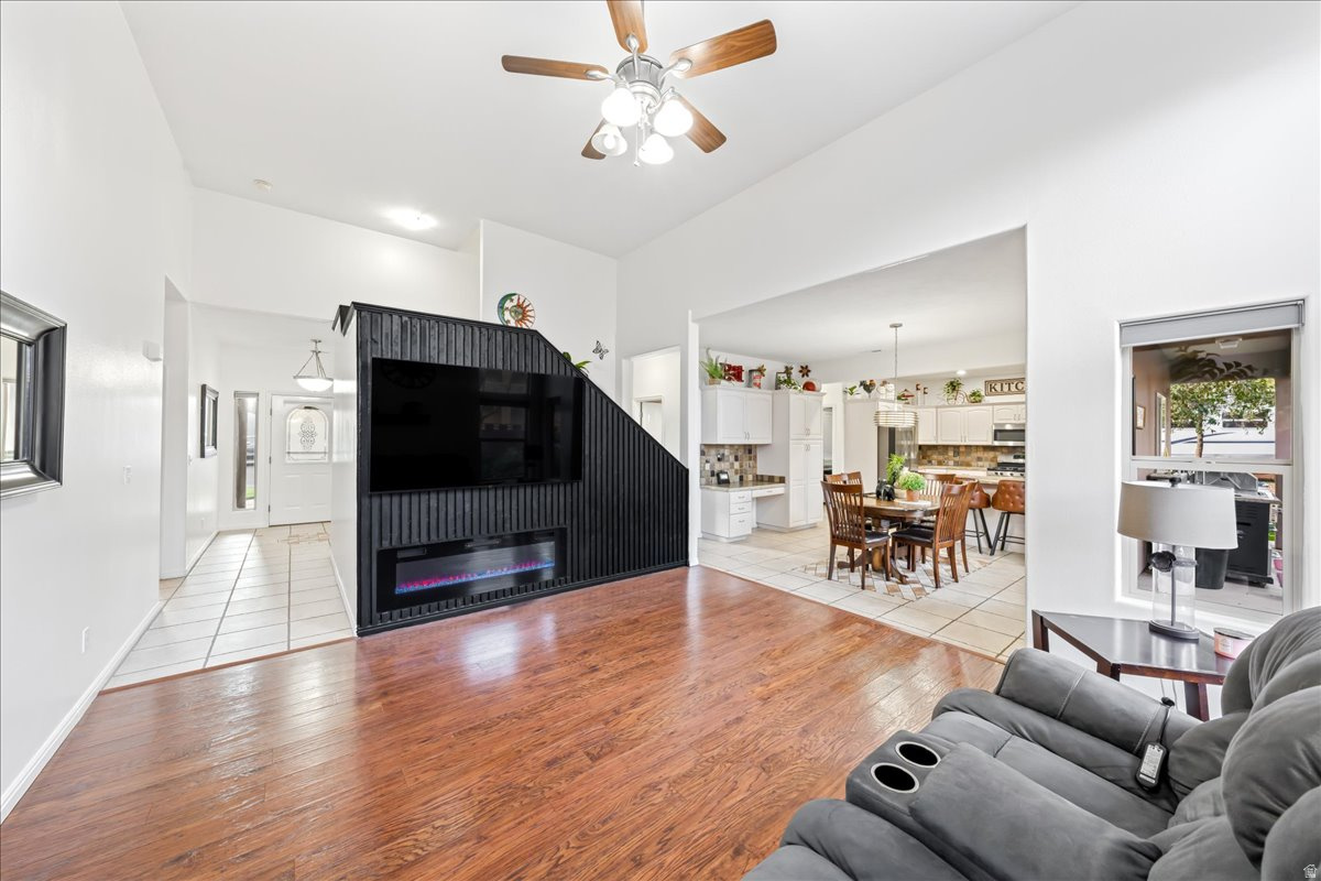 SUNRISE RIDGE 3 - Residential