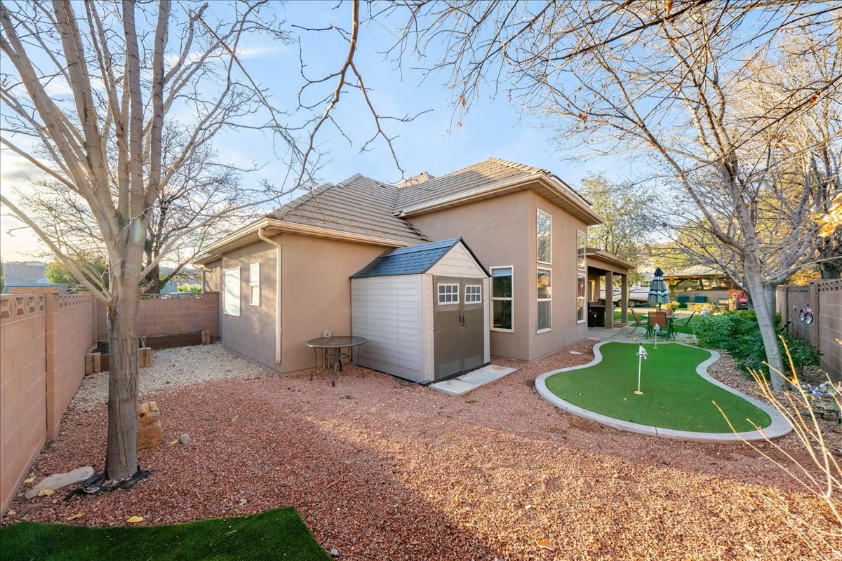 SUNRISE RIDGE 3 - Residential