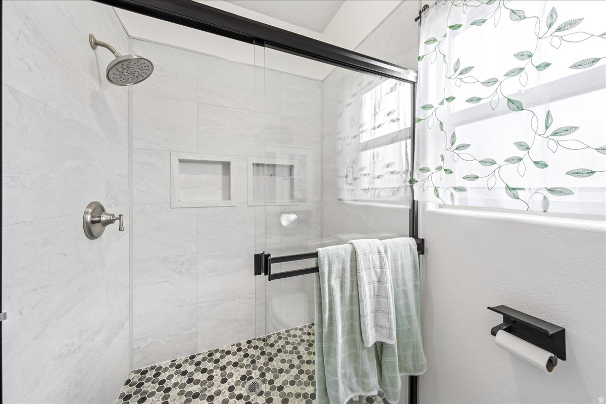 SUNRISE RIDGE 3 - Residential