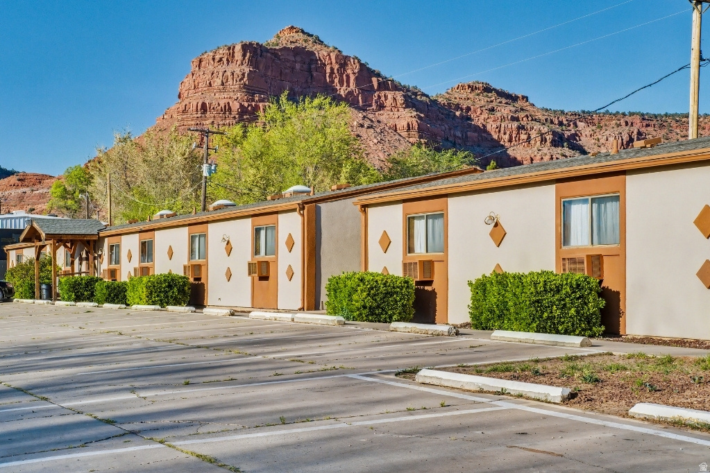 KANAB - Commercial Sale