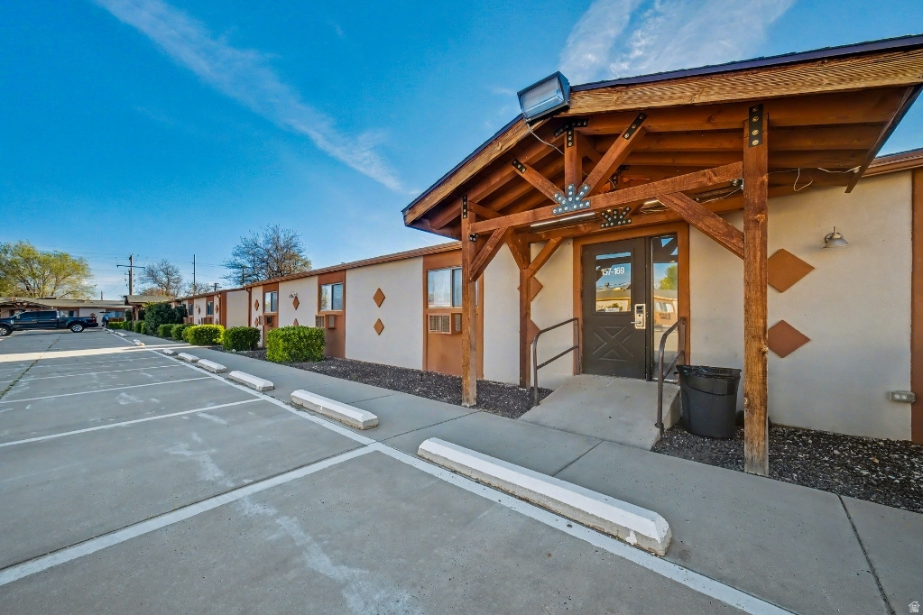 KANAB - Commercial Sale