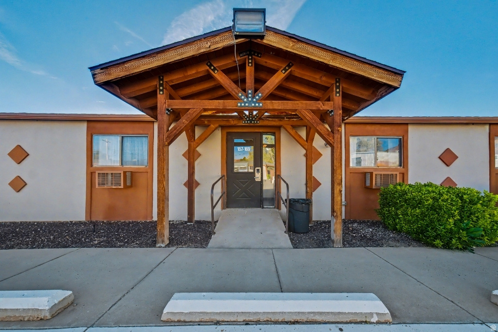 KANAB - Commercial Sale