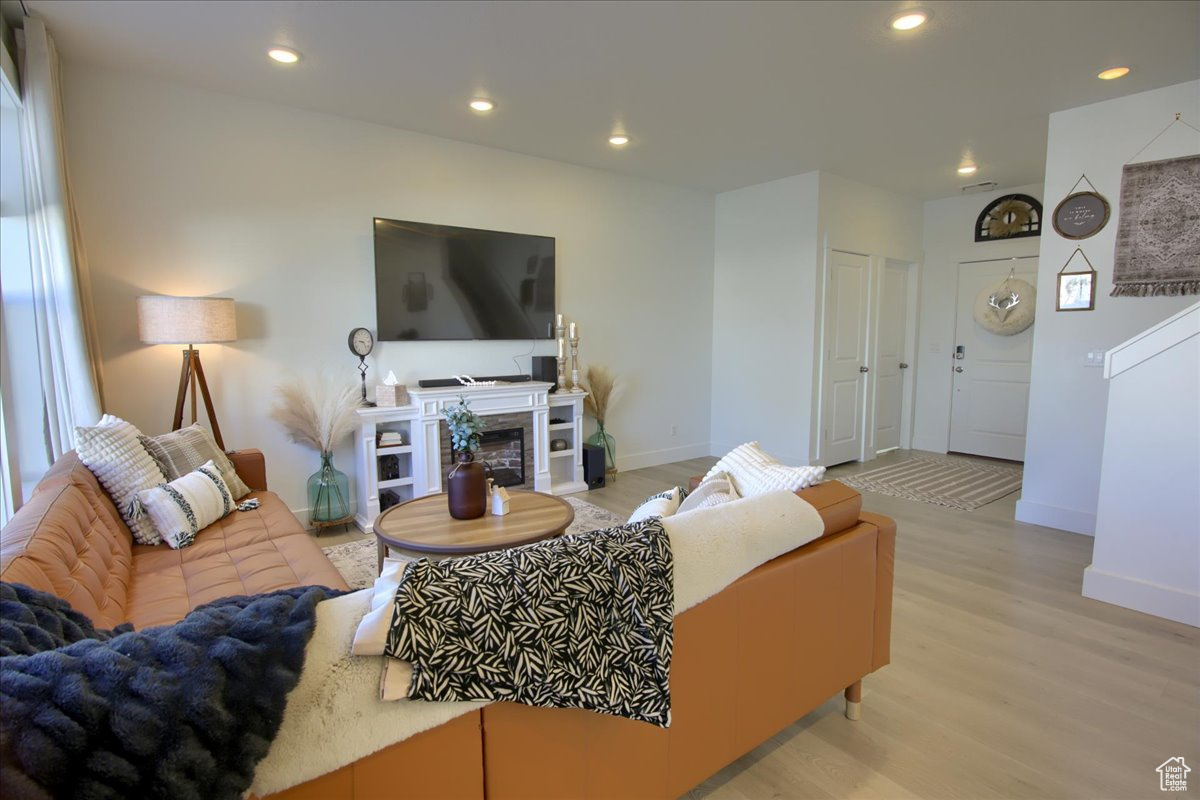 STILLCREEK - Residential