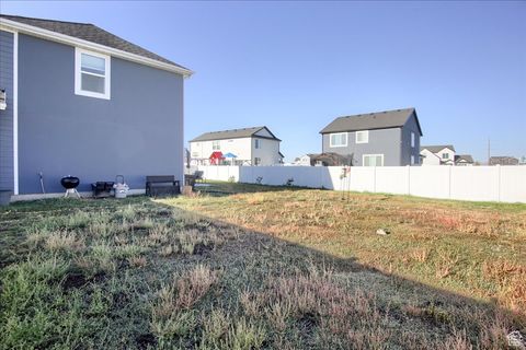 Tiny photo for 3215 N SADDLEBROOK LN W #319, Plain City, UT 84404 (MLS # 2116412)
