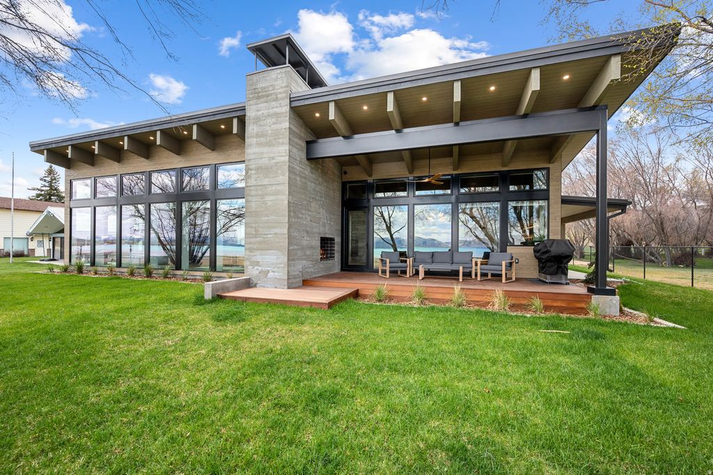 Photo of 1056 S BEAR LAKE BLVD, Garden City, UT 84028 (MLS # 2153860)