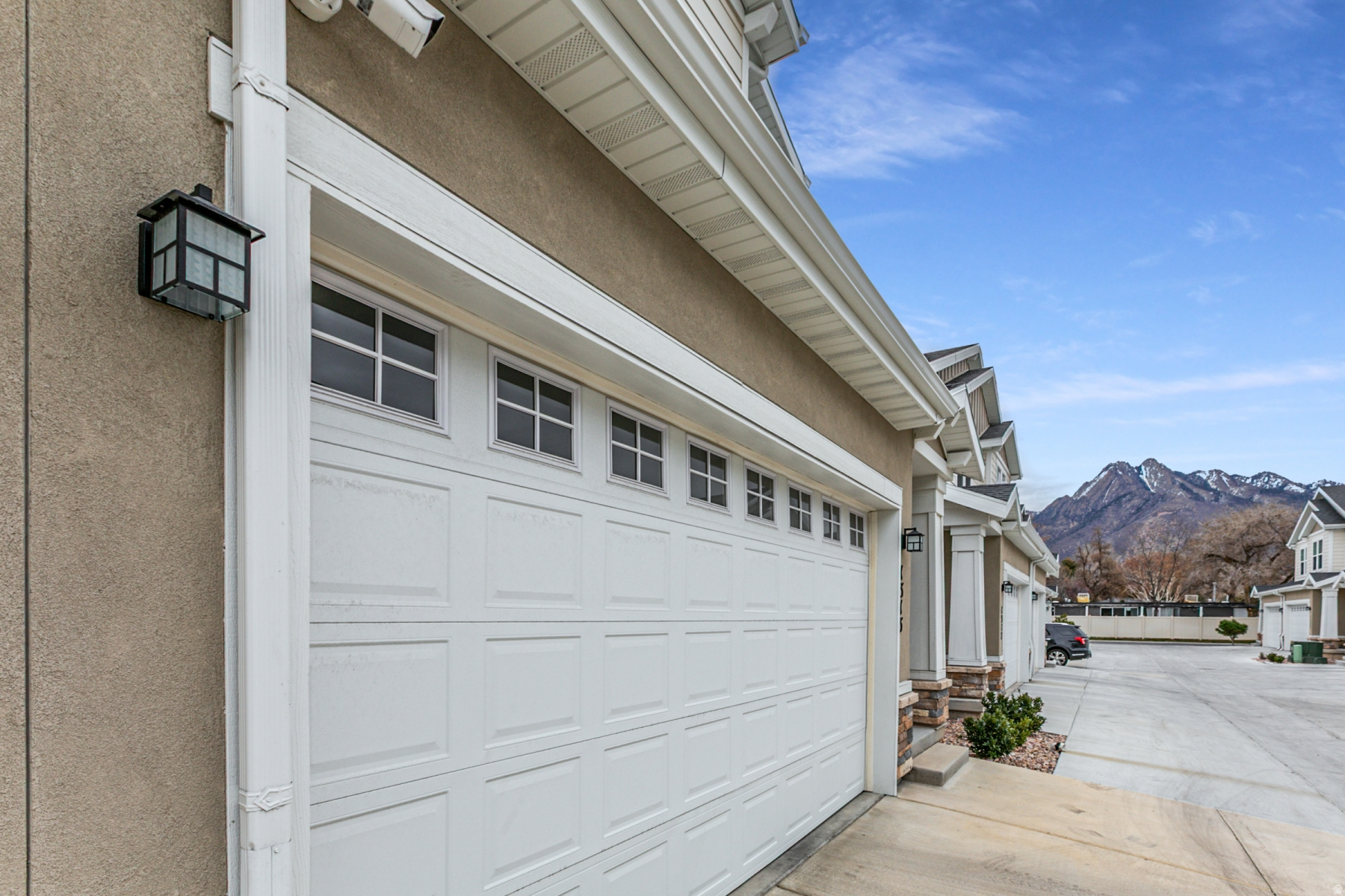 WEYBURN POINTE - Residential