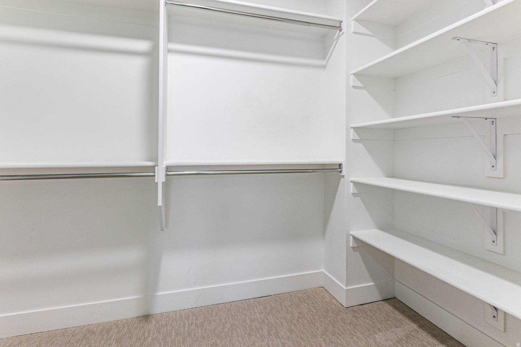 WEYBURN POINTE - Residential