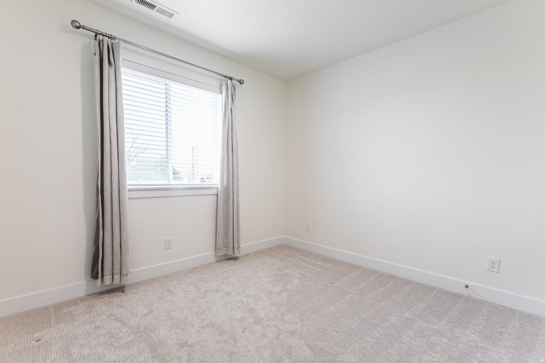 WEYBURN POINTE - Residential