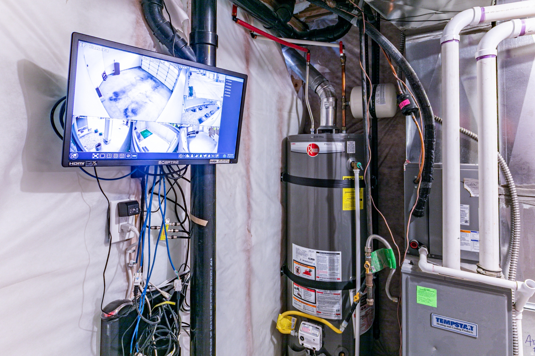 WEYBURN POINTE - Residential