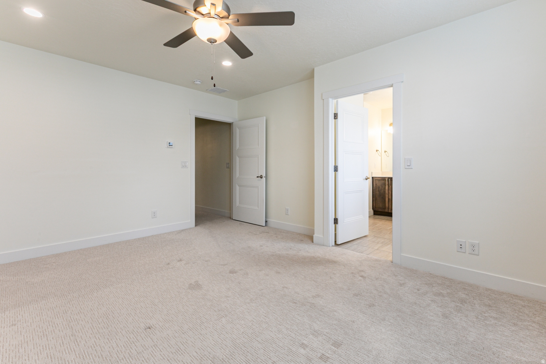 WEYBURN POINTE - Residential