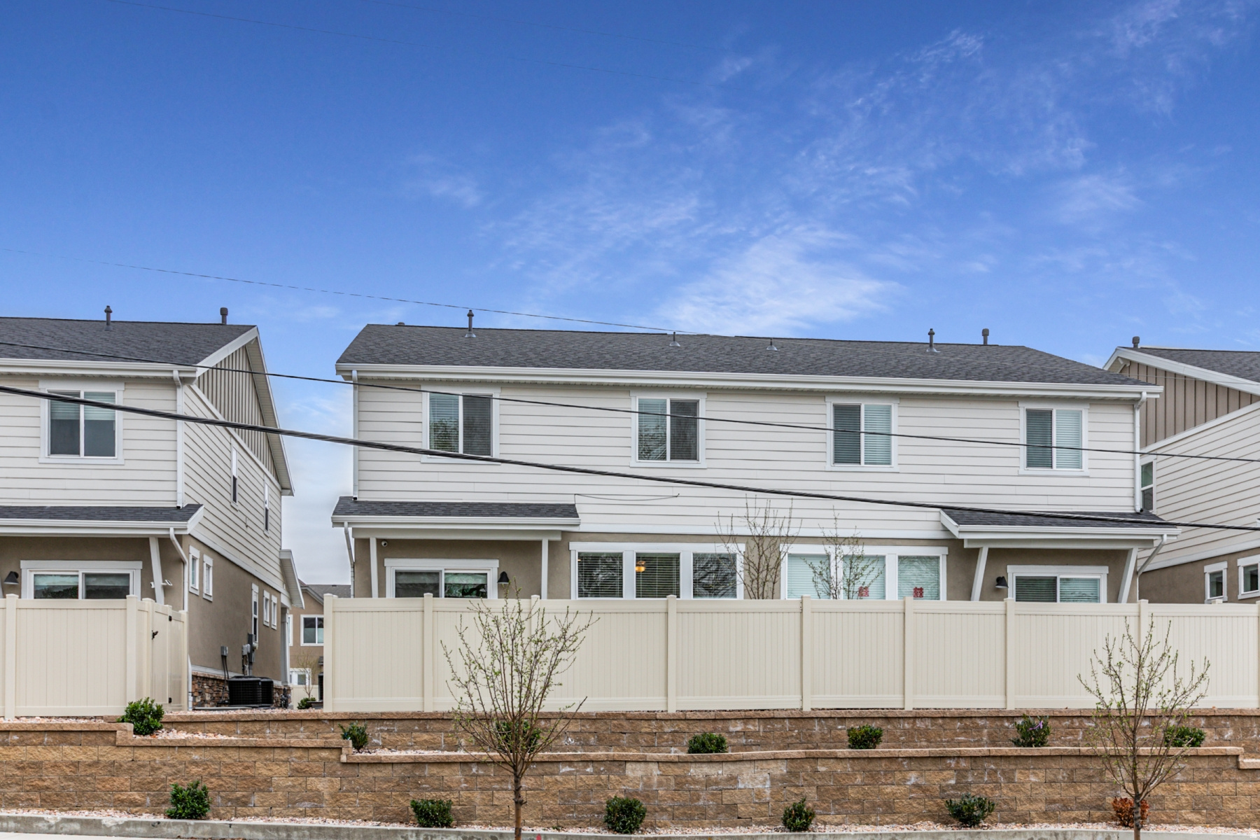 WEYBURN POINTE - Residential