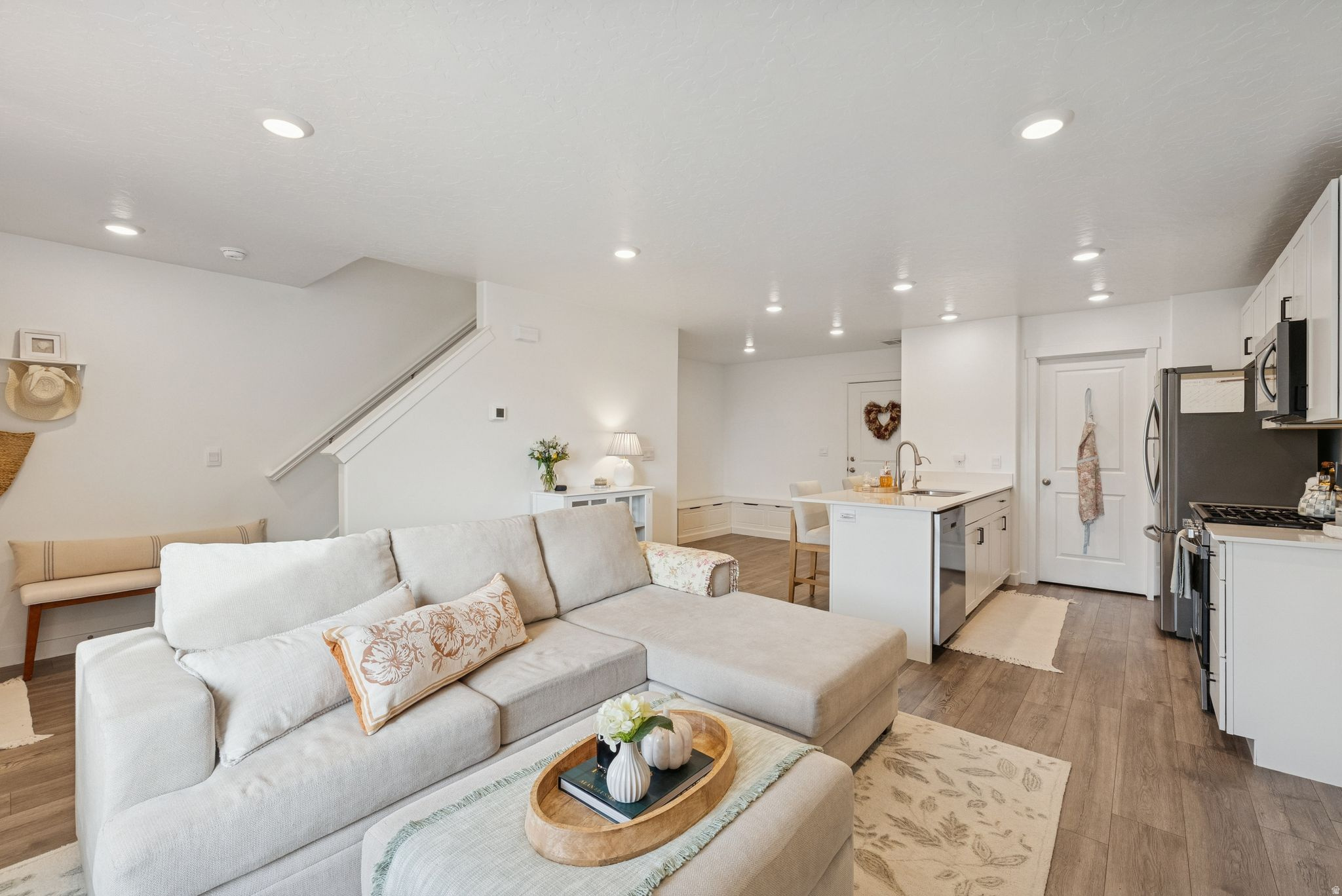 COLD SPRING RANCH - Residential