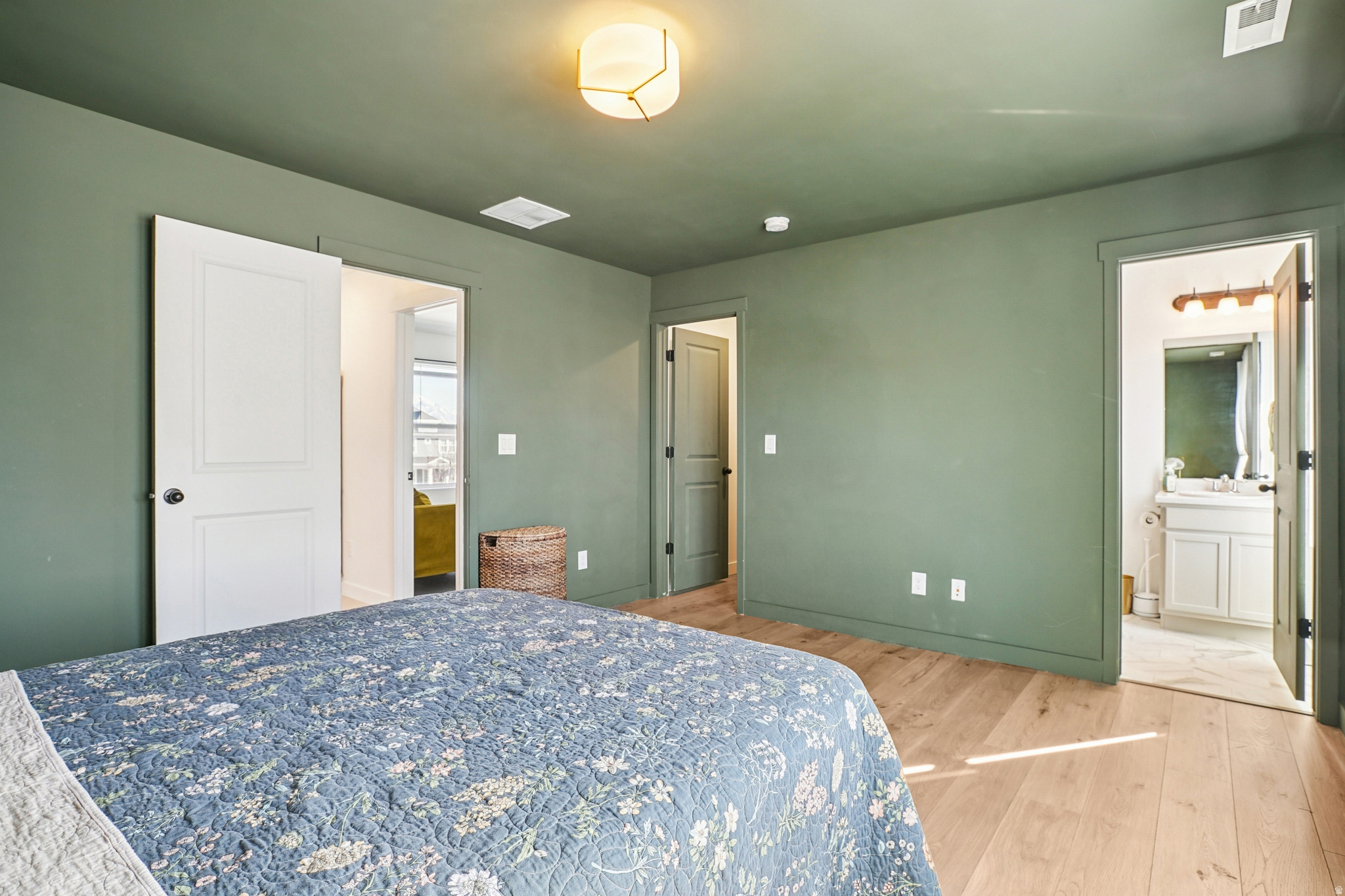 DAYBREAK - Residential