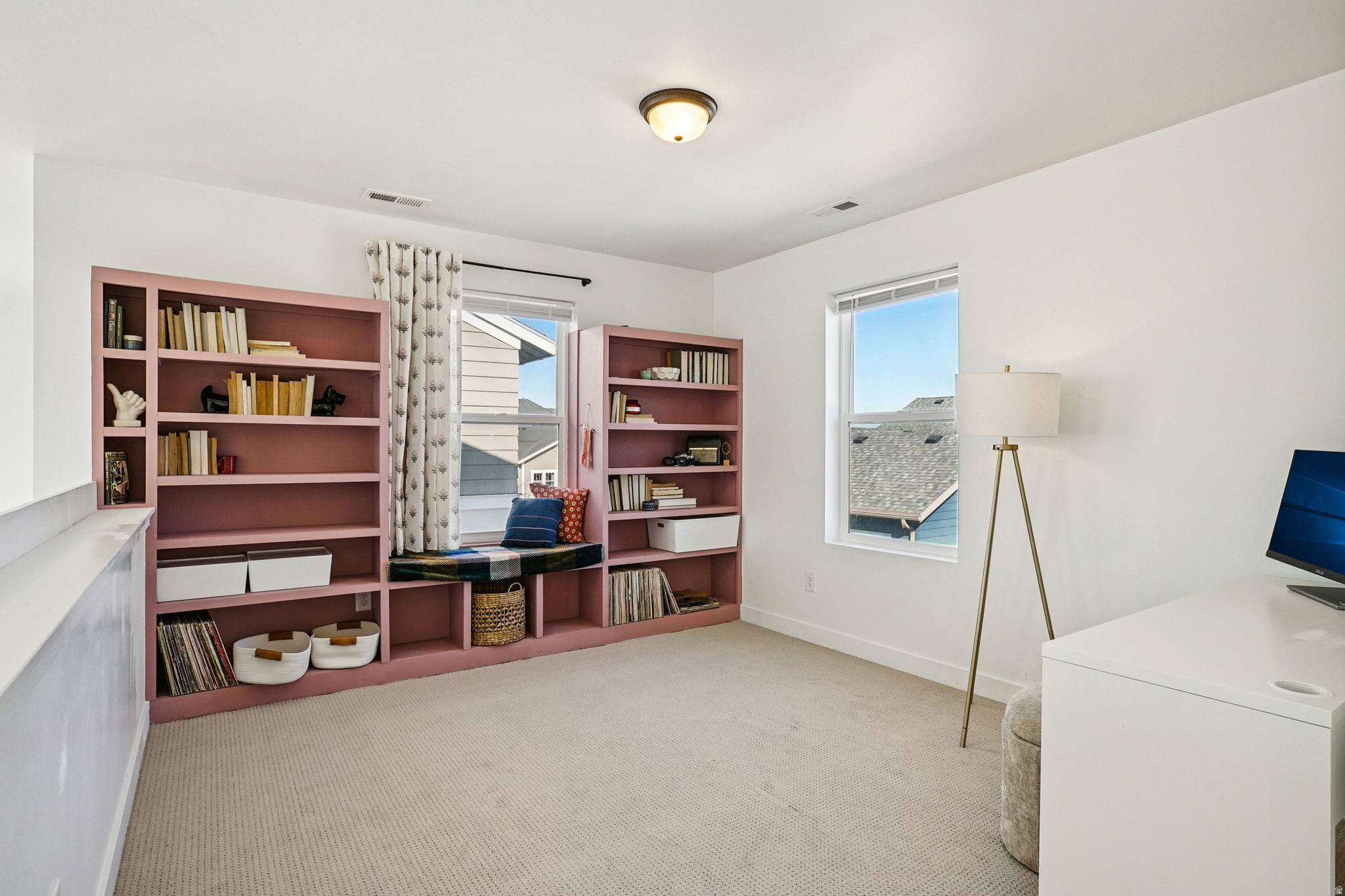 DAYBREAK - Residential