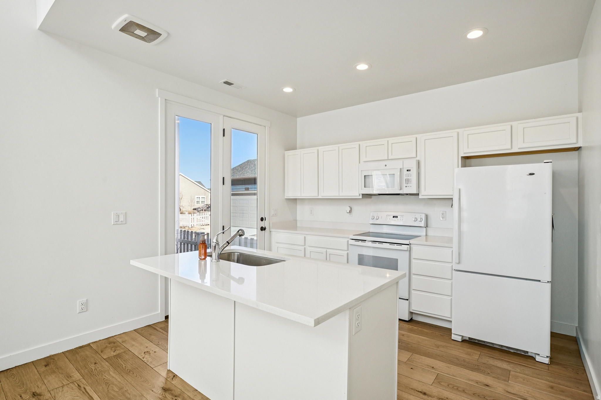 DAYBREAK - Residential