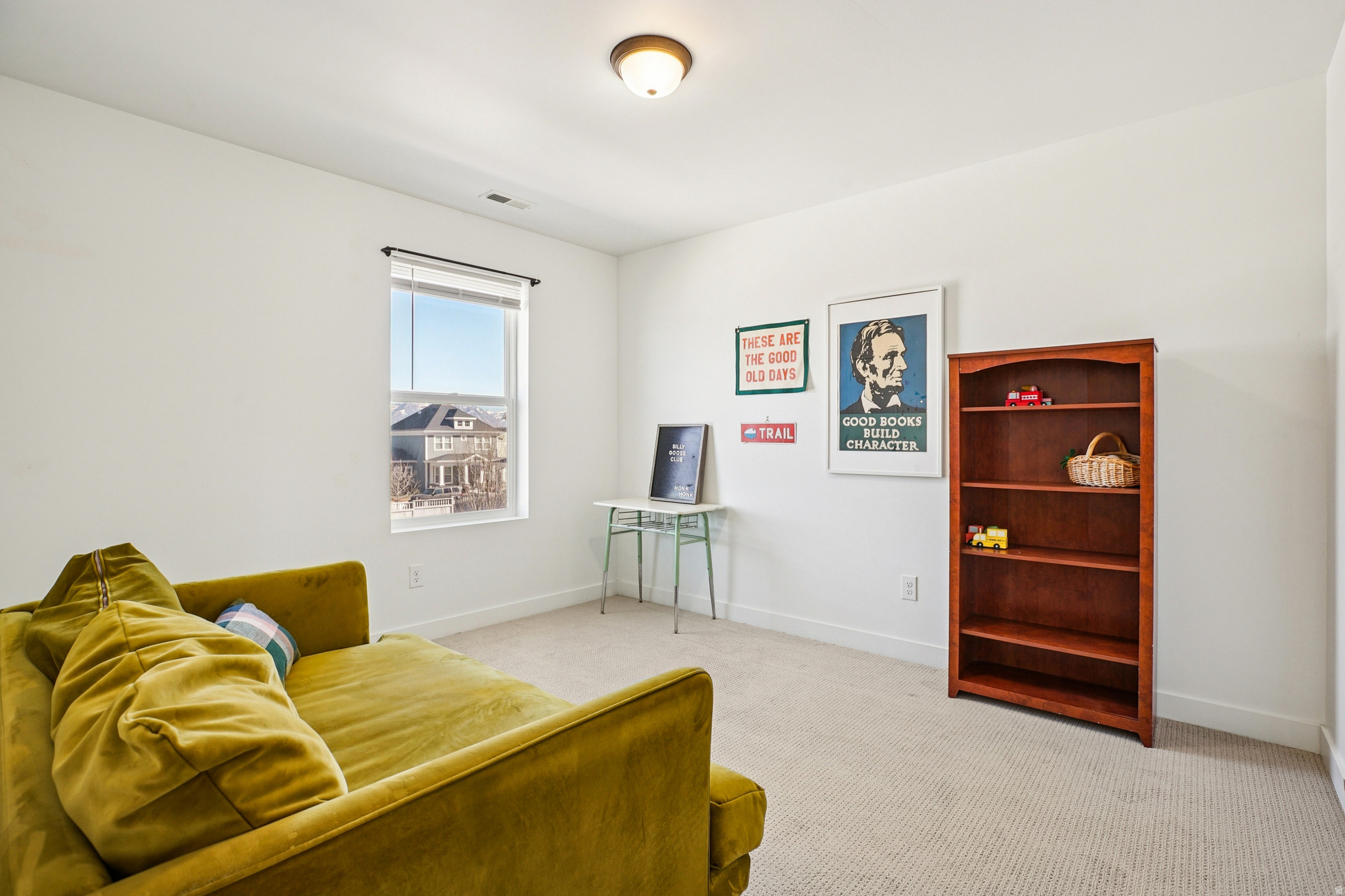 DAYBREAK - Residential