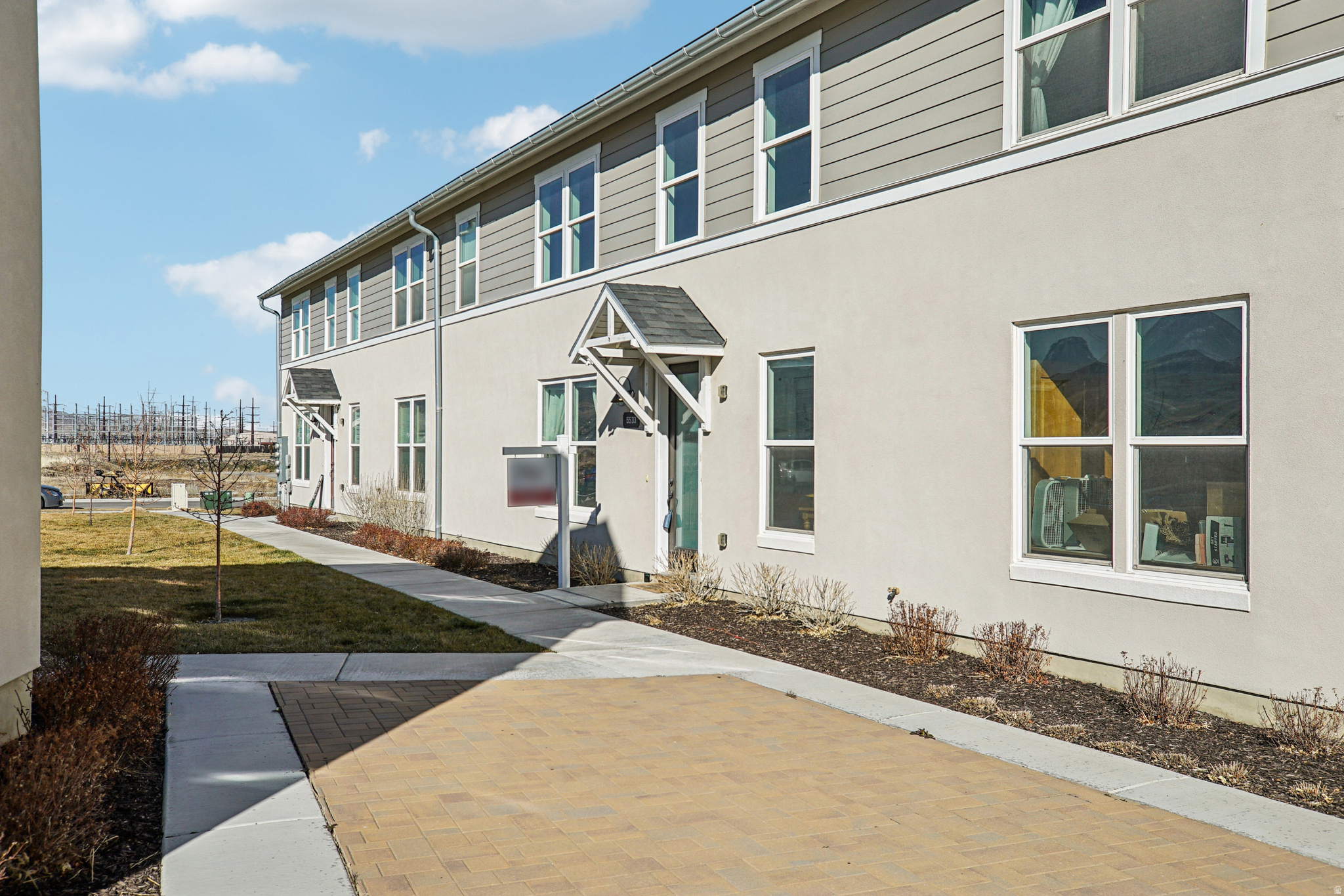 DAYBREAK - Residential