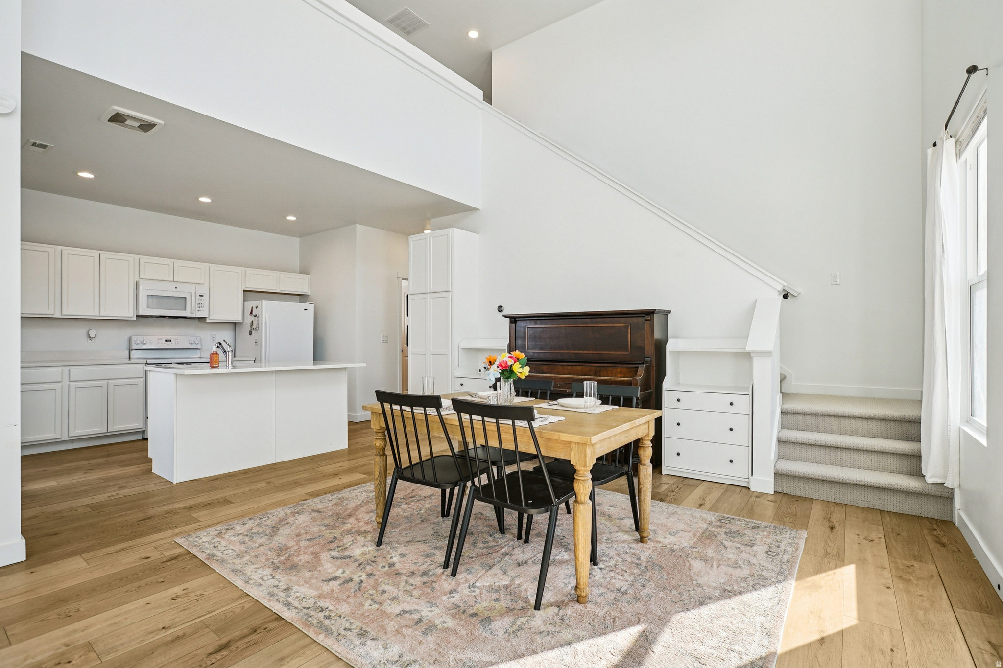 DAYBREAK - Residential