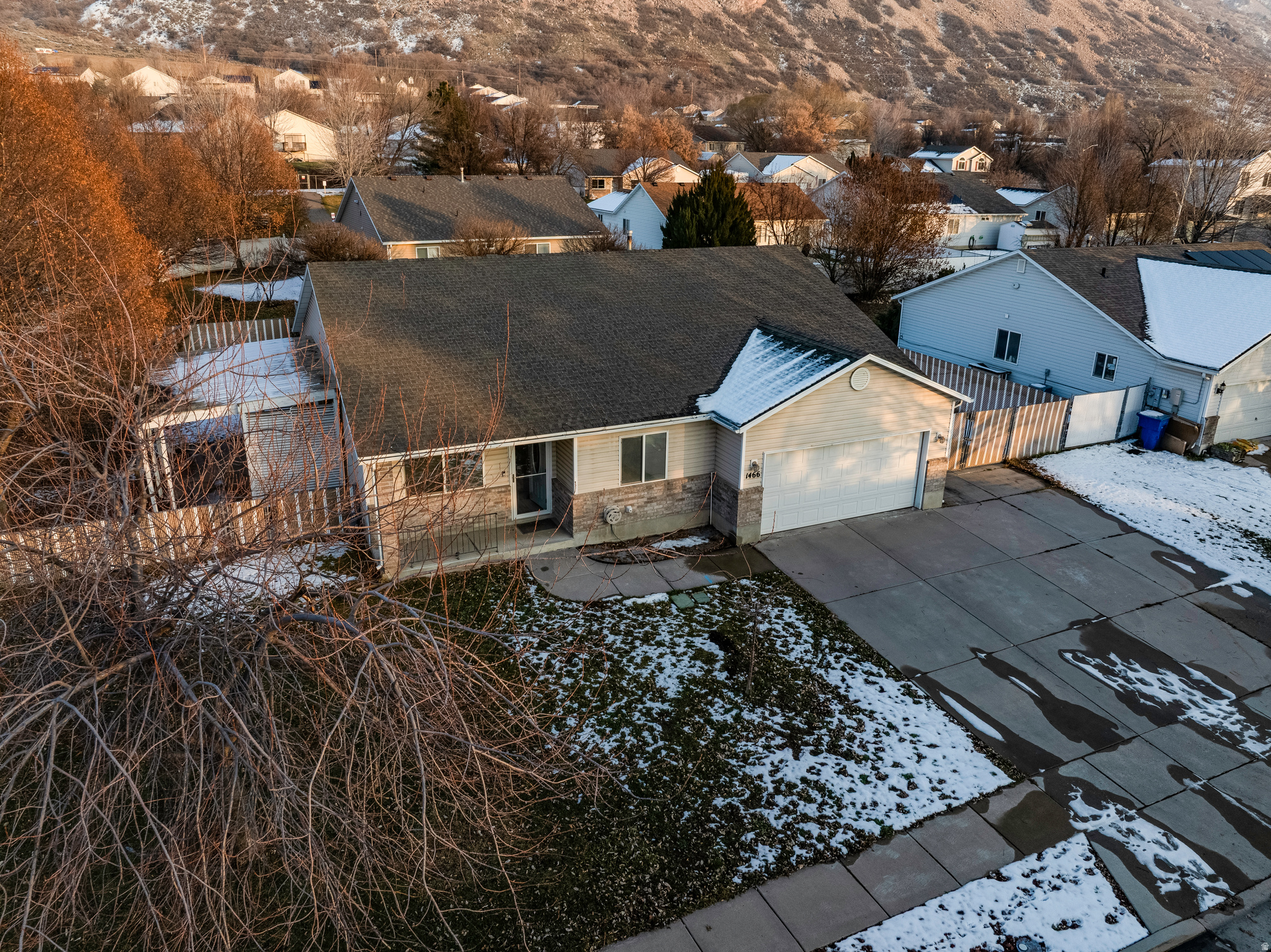 MOUNTAIN RIDGE #140 - Residential