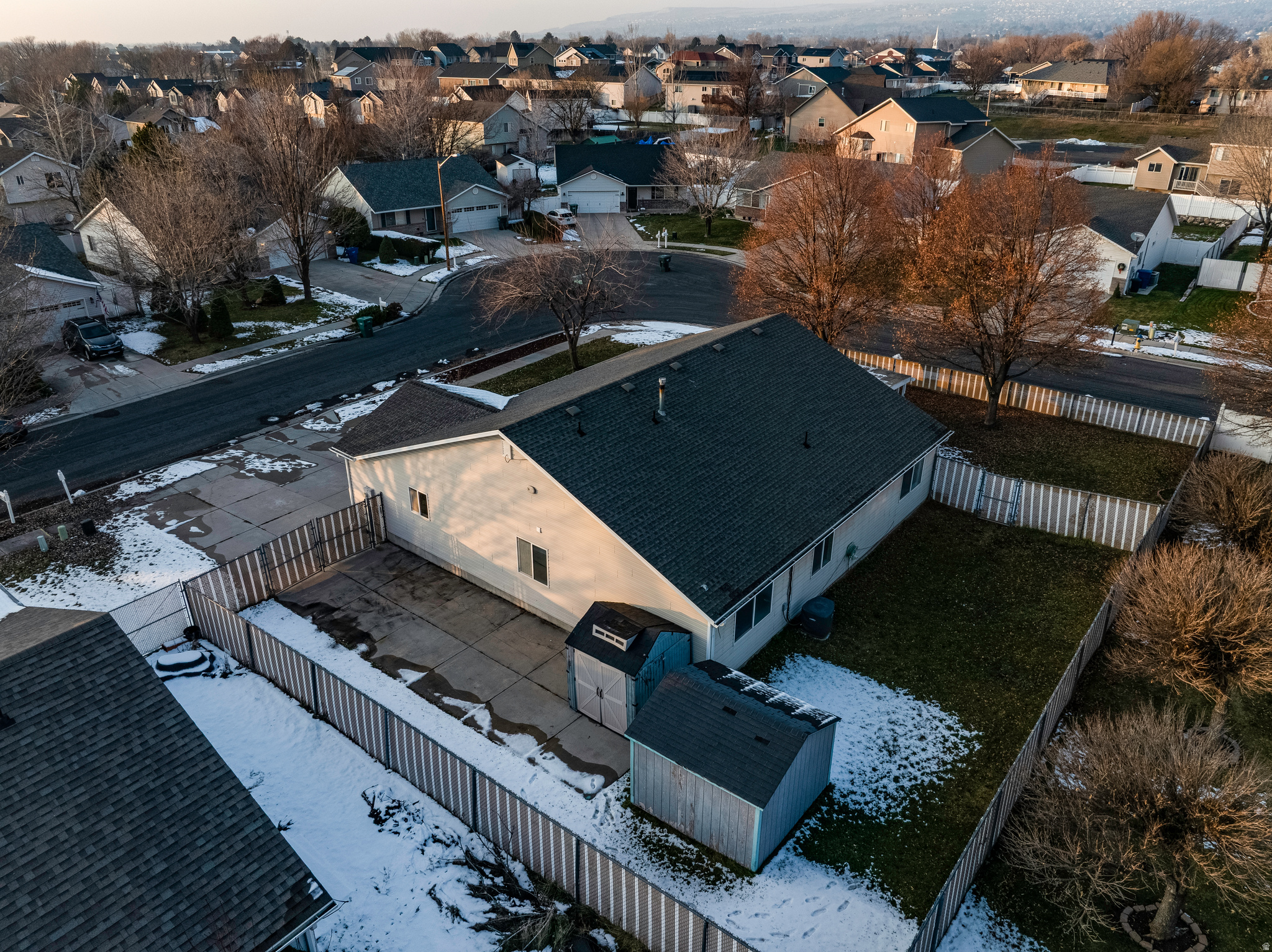 MOUNTAIN RIDGE #140 - Residential