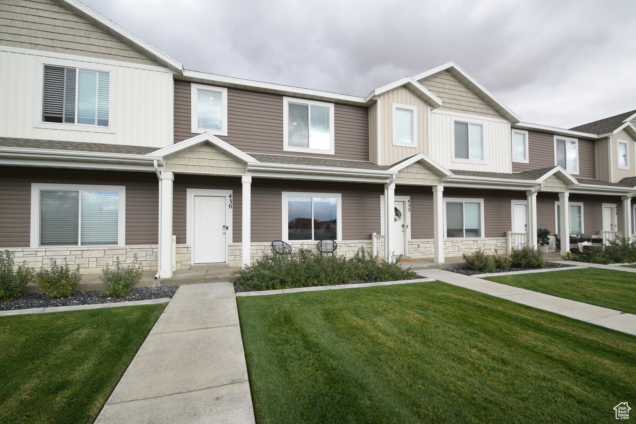 Come and see in person what the best neighborhood in Hyrum looks like * Parks * Amenities * Views *Pool * GYM * Access to Mountains * Condition is better than New