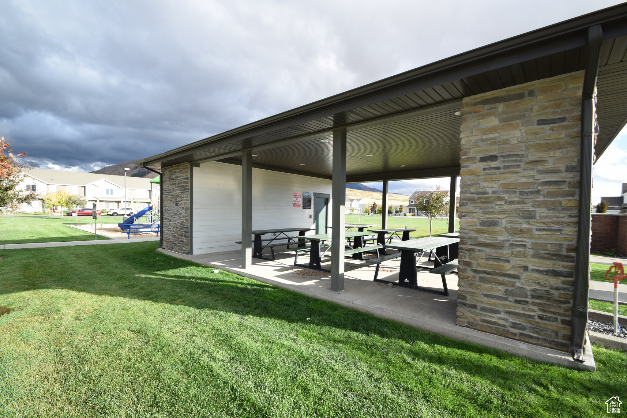 ELK MOUNTAIN - Residential