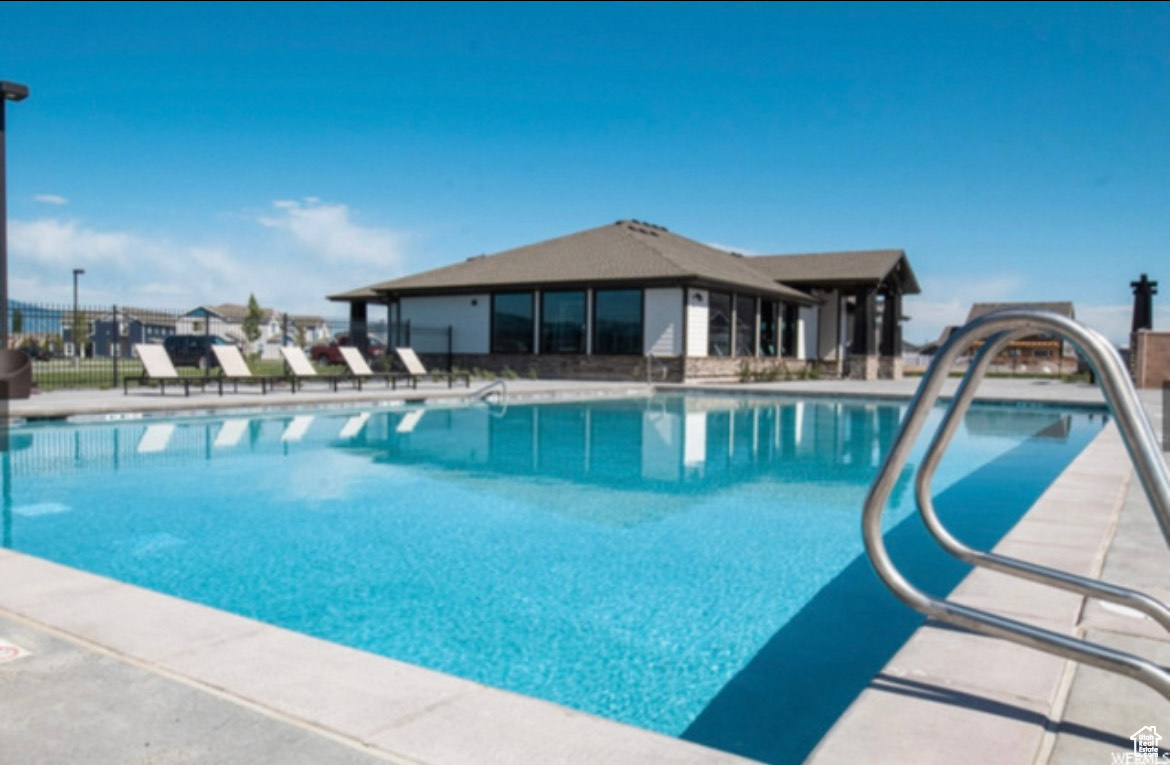 ELK MOUNTAIN - Residential