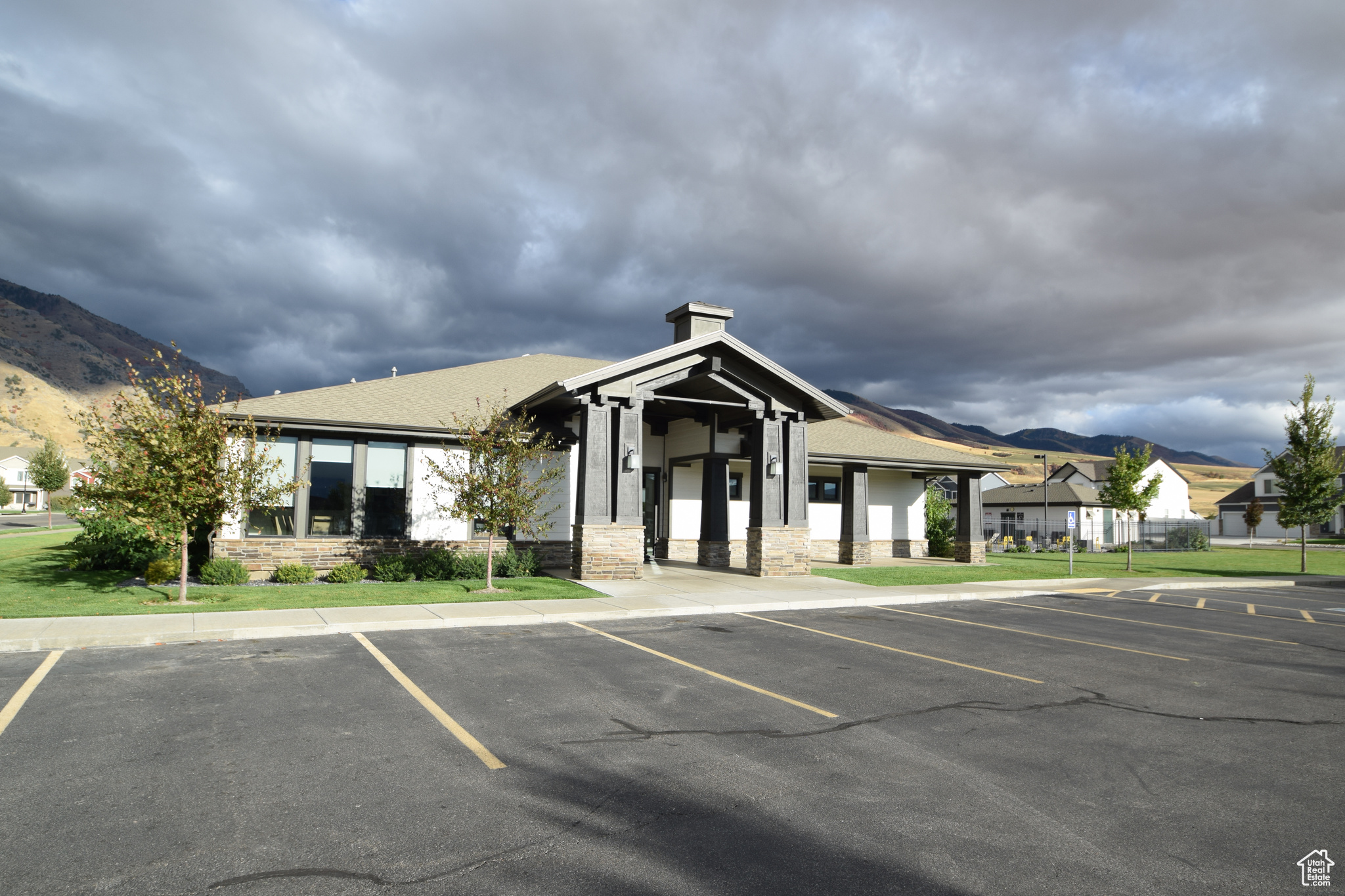 ELK MOUNTAIN - Residential