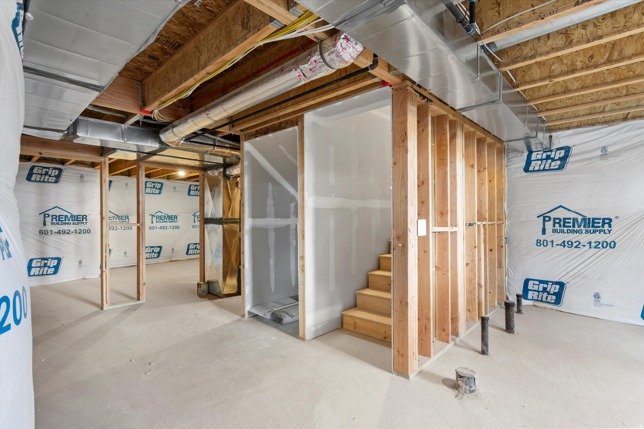 STRATTON ACRES - Residential