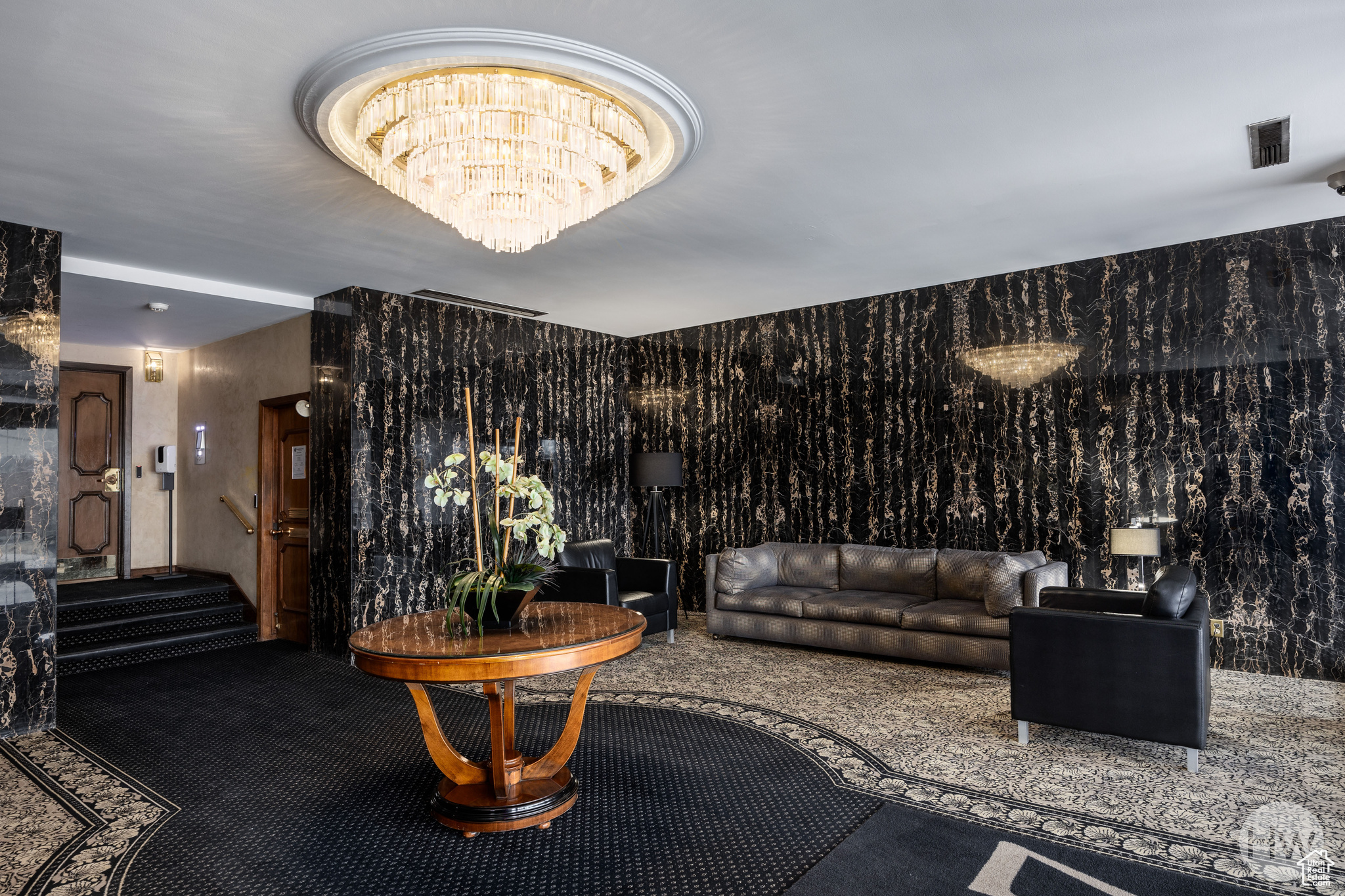 BONNEVILLE TOWER - Residential