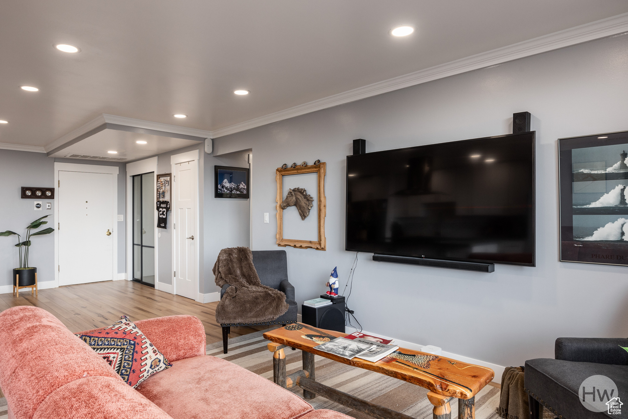 BONNEVILLE TOWER - Residential