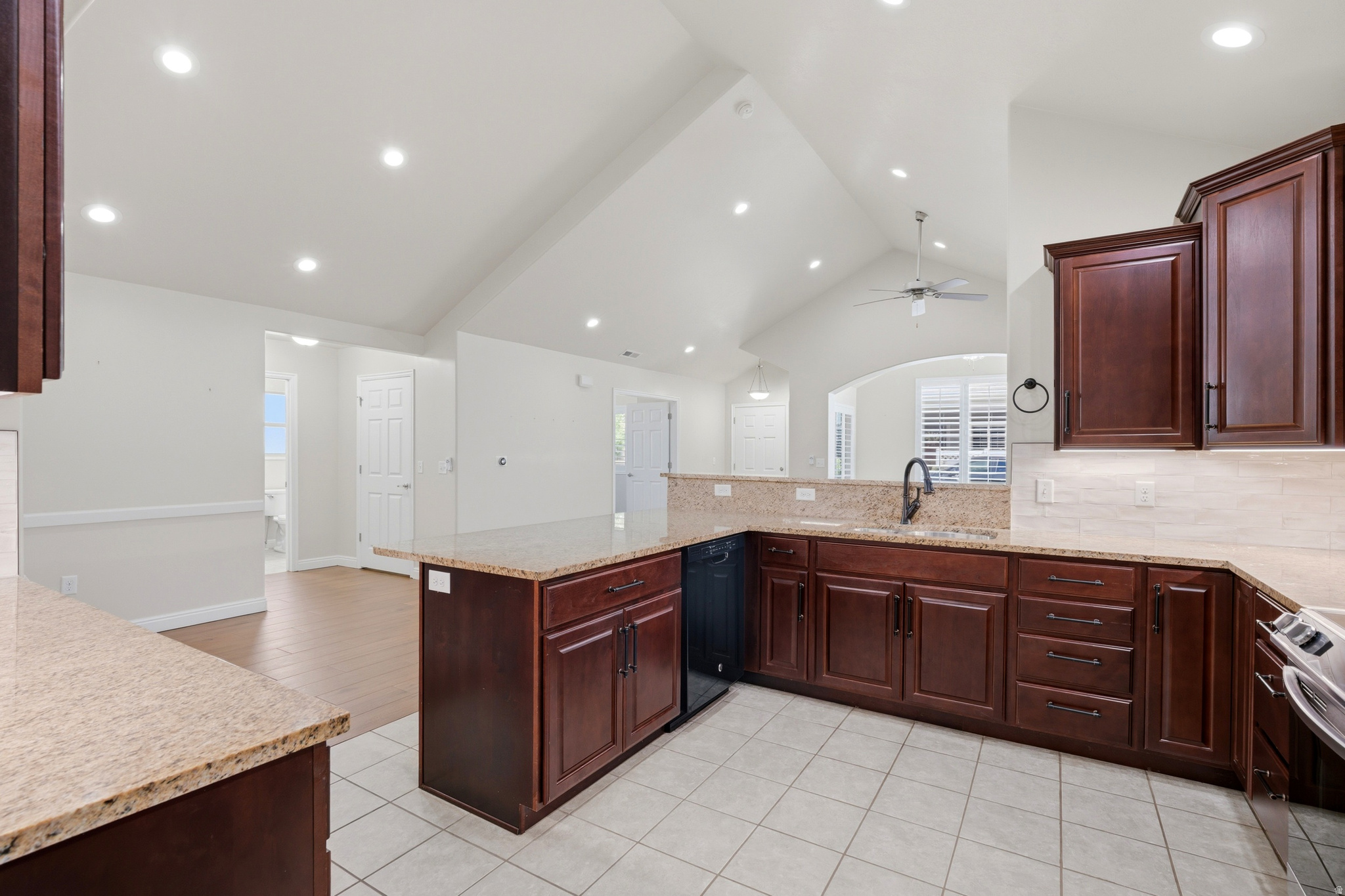 SUNSET PARK VILLAS - Residential