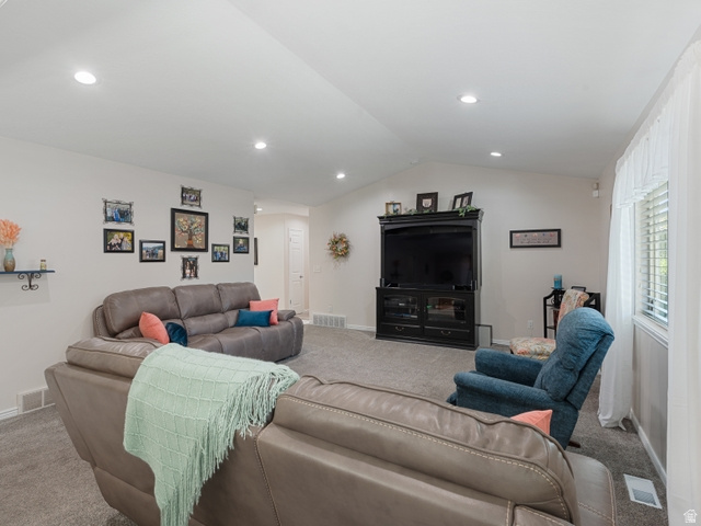 RIVER GLEN - Residential