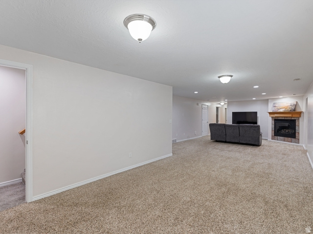 RIVER GLEN - Residential