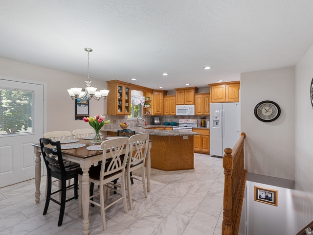 RIVER GLEN - Residential