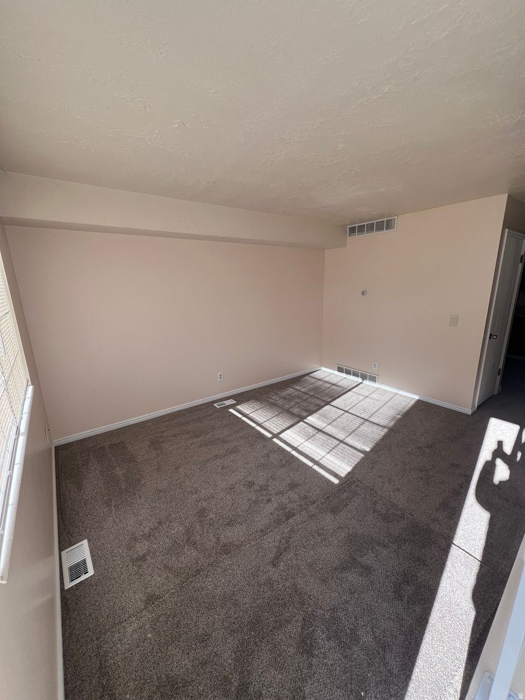 Photo of 556 N FAIRFIELD RD #A-3, Layton, UT 84041 (MLS # 2127009)