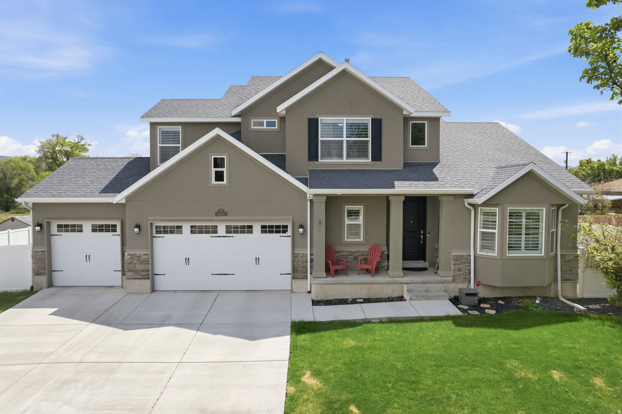RIVERTON CHASE - Residential